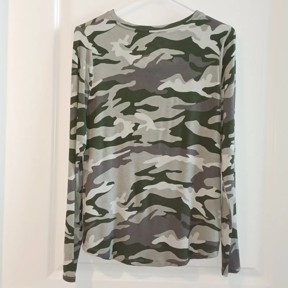 NWT Aeropostale - Long Sleeve Seriously Soft Camo Crew Tee! - Picture 5 of 11